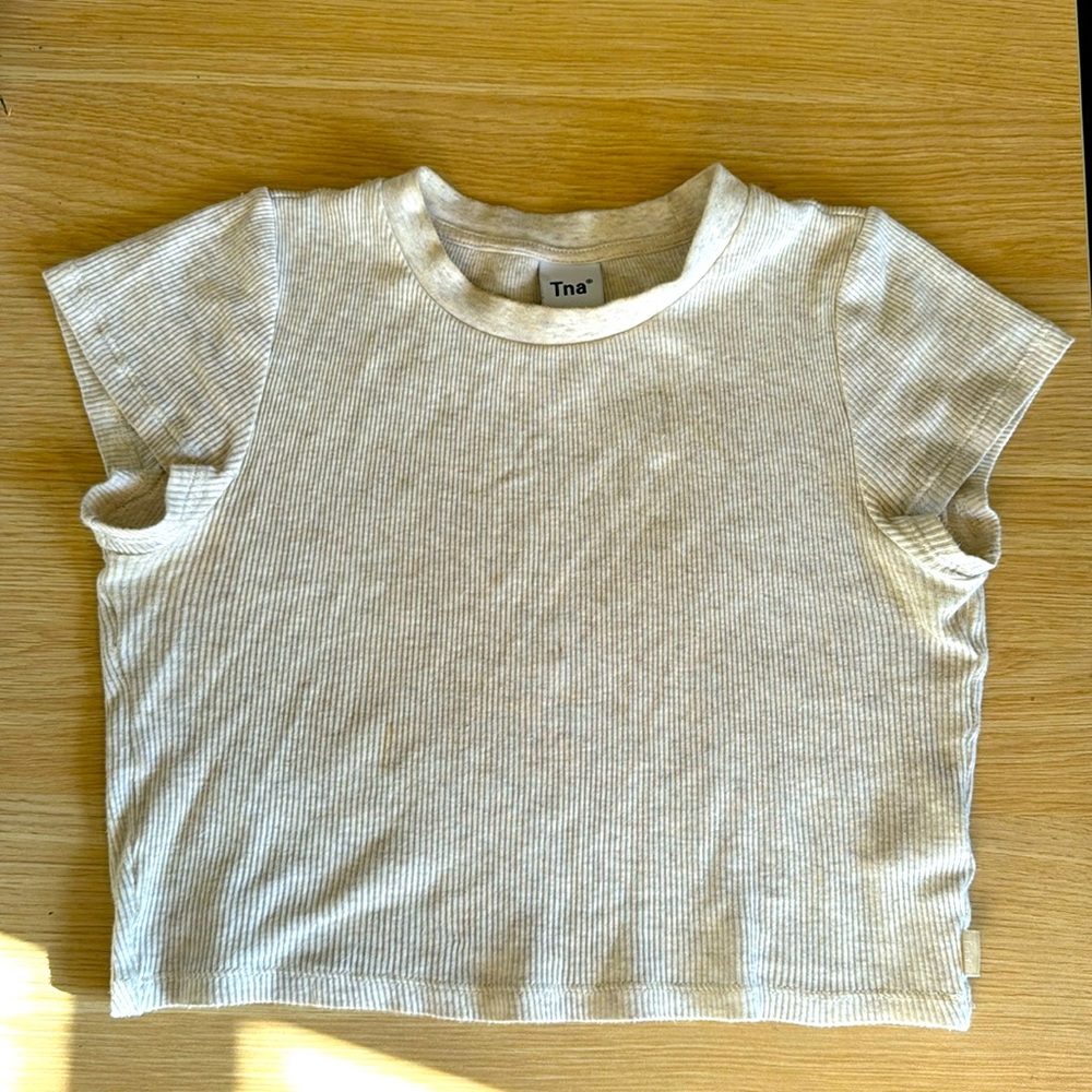 oatmeal cropped t-shirt || xs || Tna